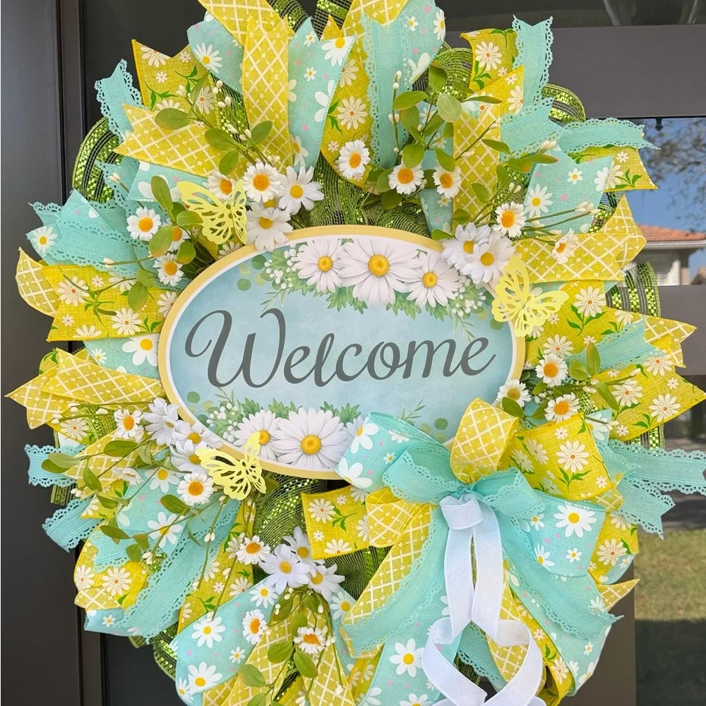 Welcome Spring Daisy Wreath 🌼